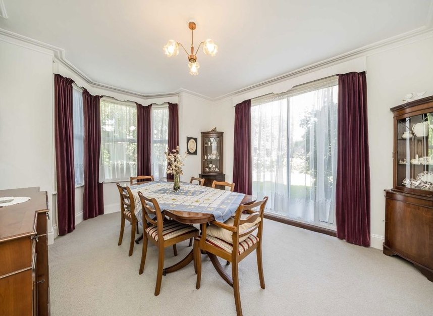 Properties for sale in Woodhurst Road - W3 6ST view5