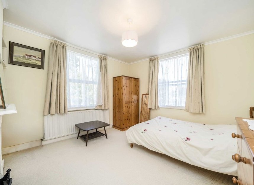 Properties for sale in Woodhurst Road - W3 6ST view7
