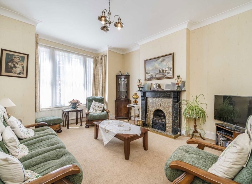 Properties for sale in Woodhurst Road - W3 6ST view3