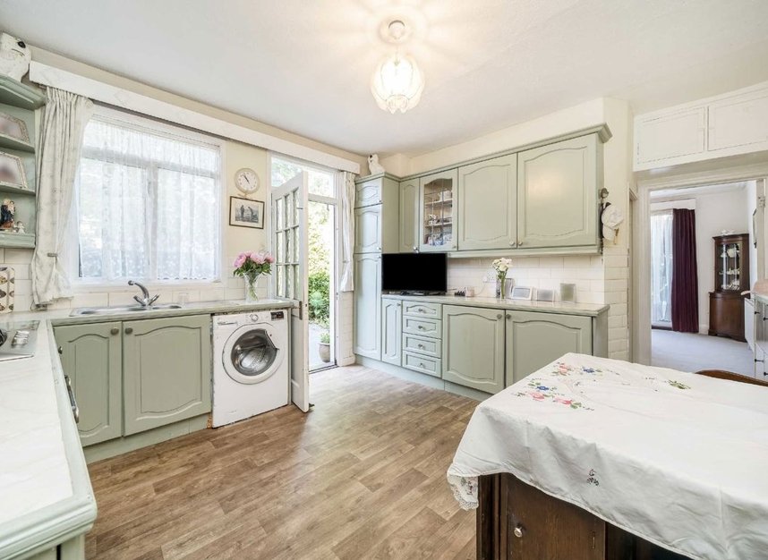 Properties for sale in Woodhurst Road - W3 6ST view4