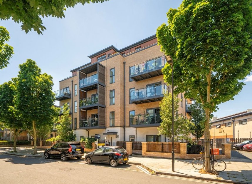 Properties for sale in Woodmill Road - E5 9PD view14