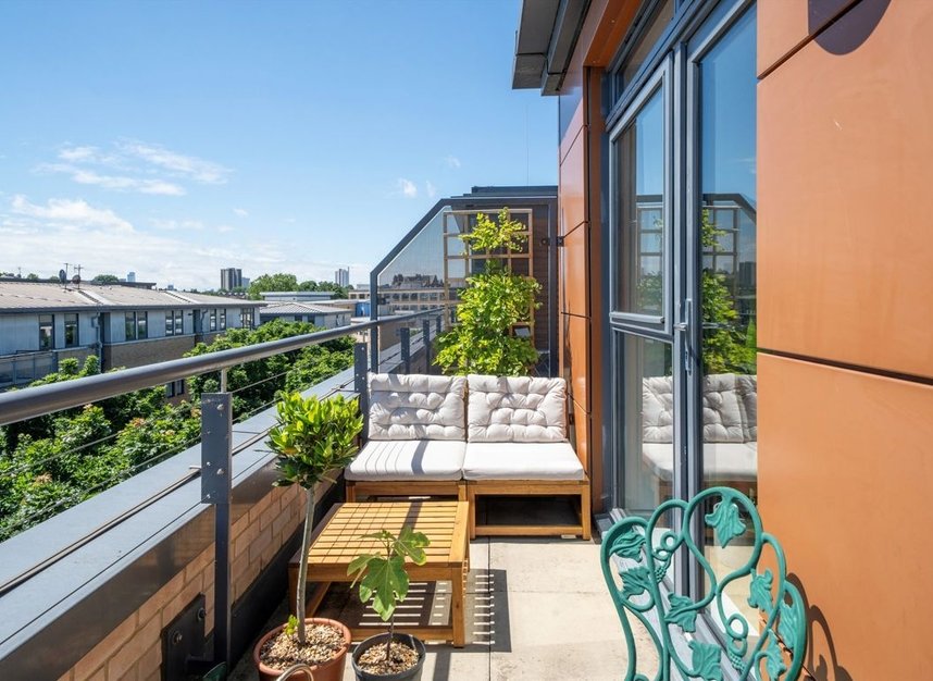 Properties for sale in Woodmill Road - E5 9PD view12