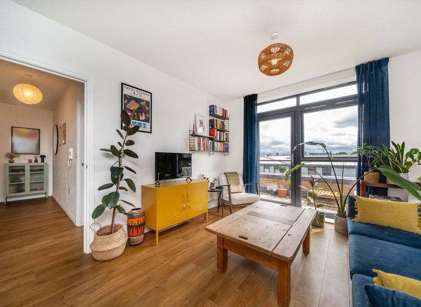 Properties for sale in Woodmill Road - E5 9PD view3