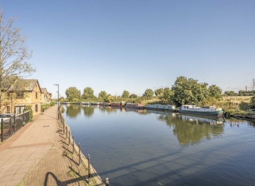 Flat for sale in Woodmill Road, London, E5 (Ref 213420) Dexters