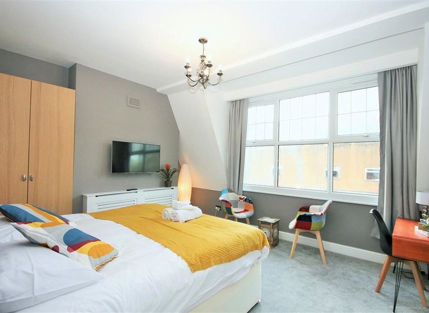 Woodseer Street, London, E1