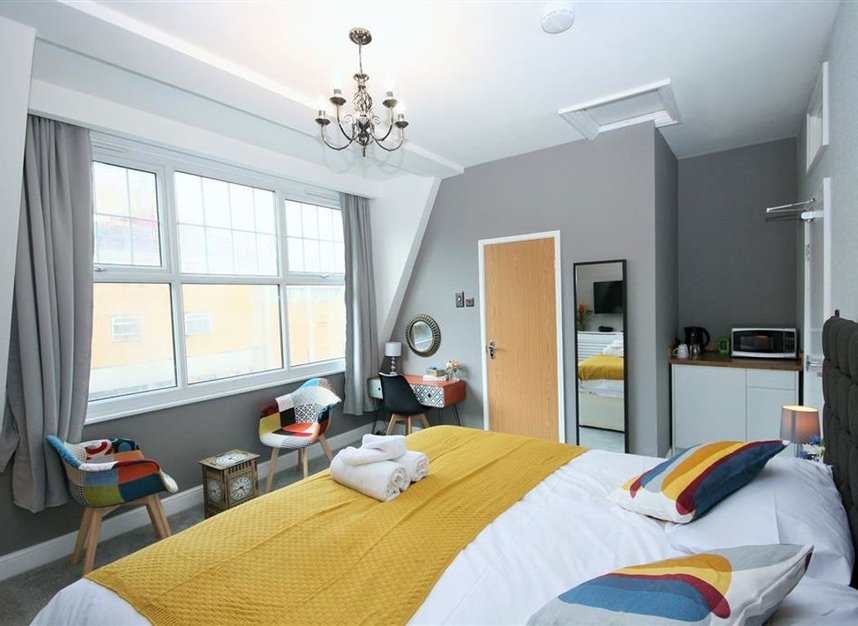 Properties for sale in Woodseer Street - E1 5HD view2