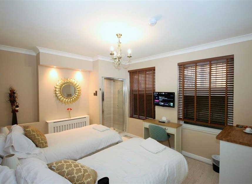 Properties for sale in Woodseer Street - E1 5HD view14