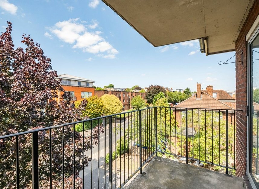 Properties for sale in Worple Road - SW19 4JB view4