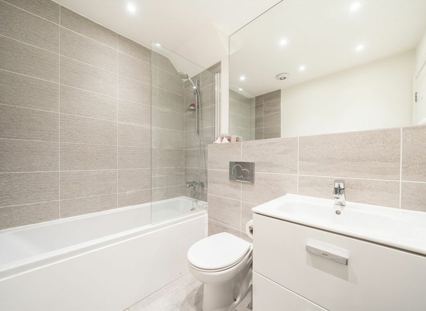 Properties for sale in Worple Road - SW19 4LB view5