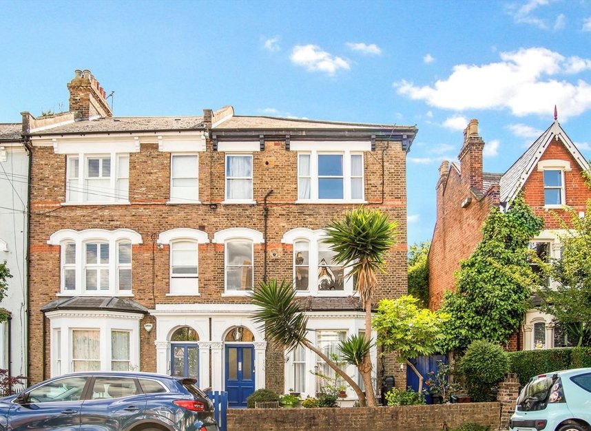 Properties for sale in Yerbury Road - N19 4RN view1