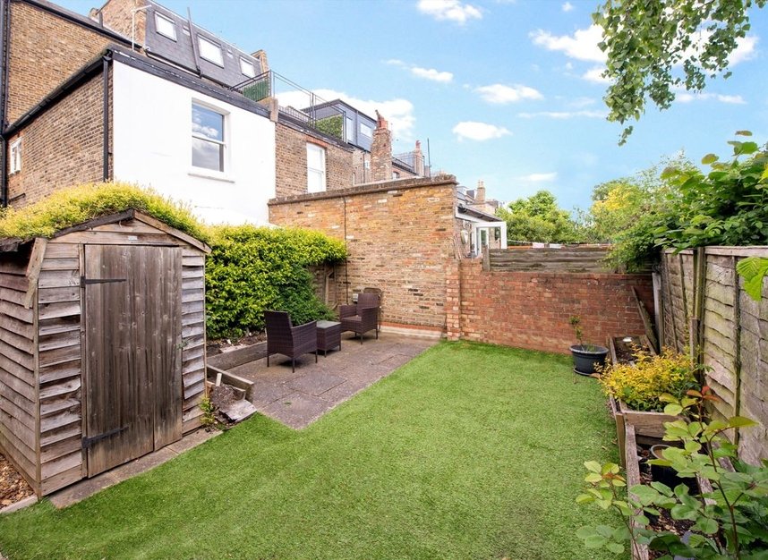 Properties for sale in Yerbury Road - N19 4RN view7