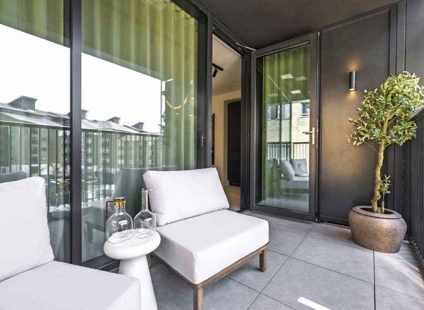 Properties for sale in York Road - SW11 3RD view6