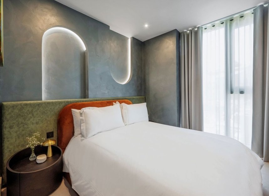 Properties for sale in York Road - SW11 3RD view3