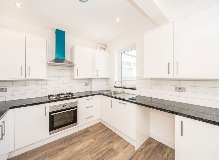 Properties to let in Aberfoyle Road - SW16 5AA view2