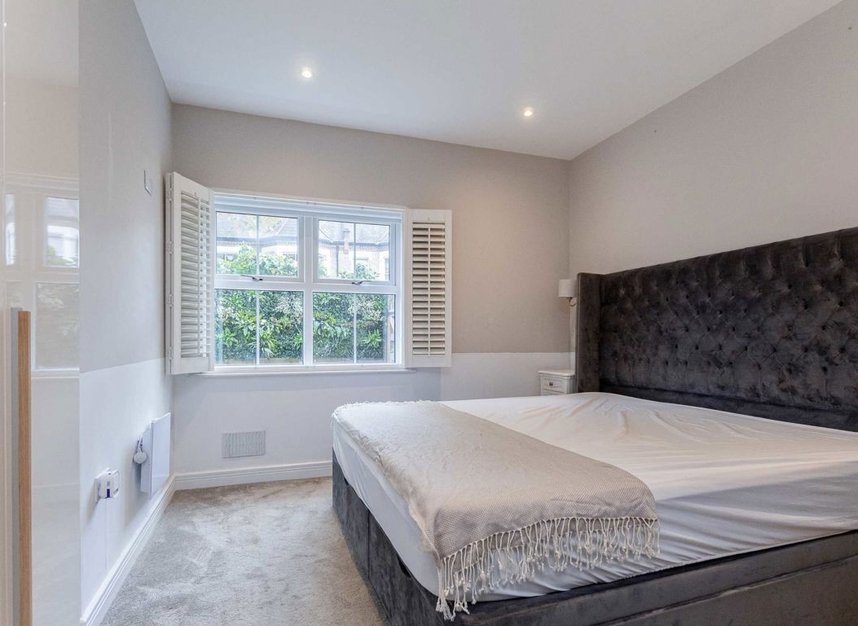 Properties let in Acton Lane - W4 5HU view4