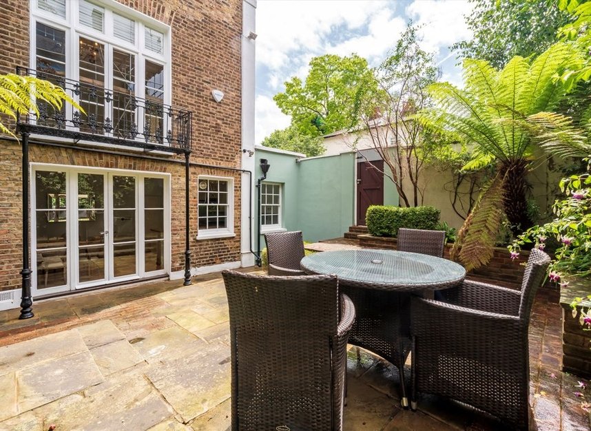 Properties to let in Addison Avenue - W11 4QU view6