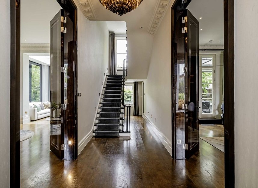 Properties to let in Addison Crescent - W14 8JP view10