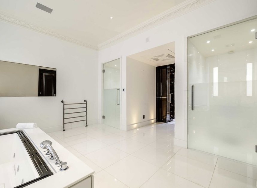 Properties to let in Addison Crescent - W14 8JP view14