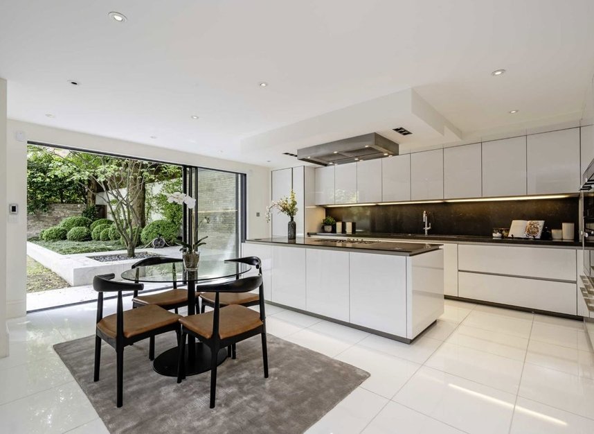 Properties to let in Addison Crescent - W14 8JP view11