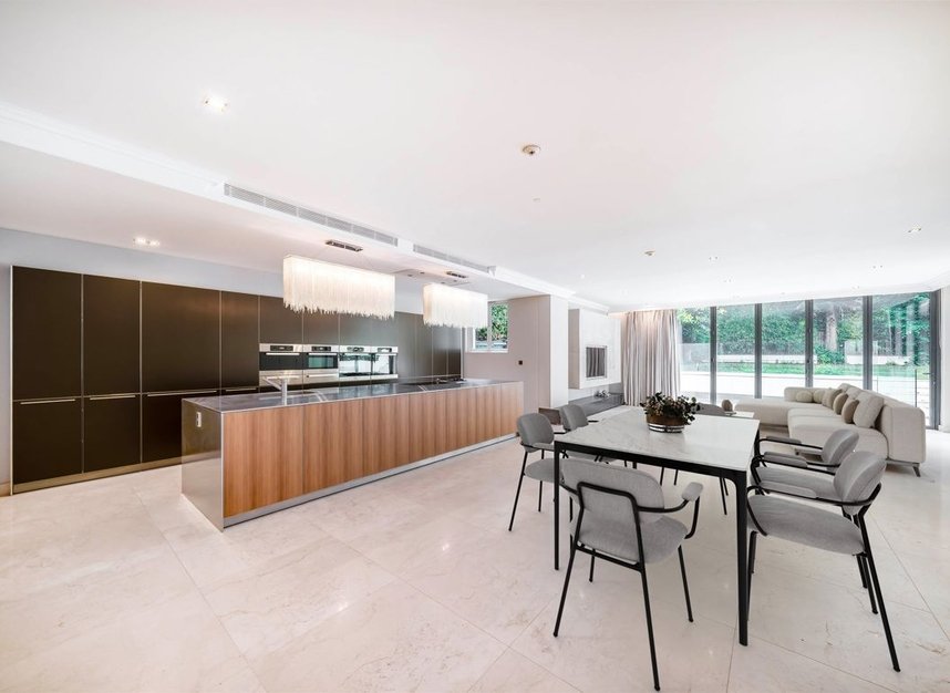 Properties to let in Addison Road - W14 8JJ view3