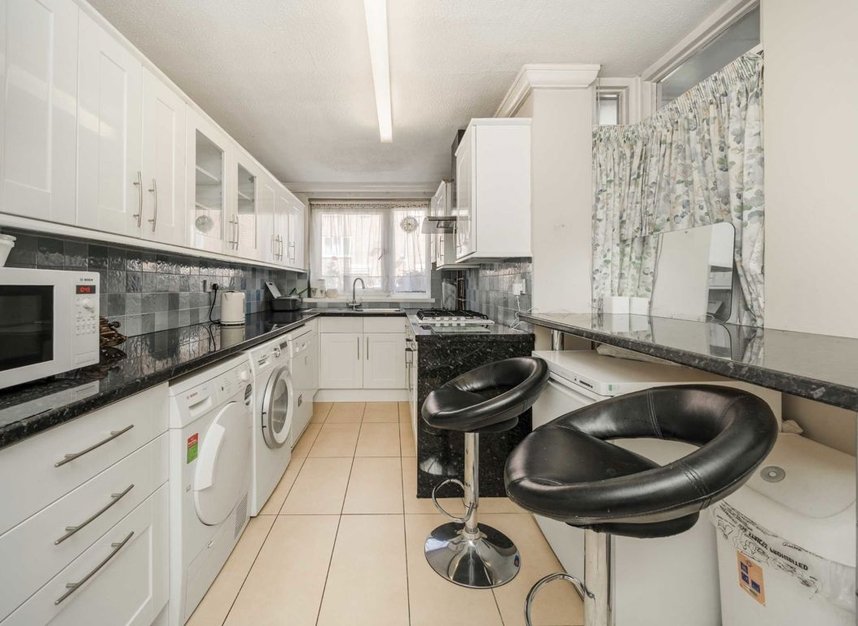 Properties to let in Aisgill Avenue - W14 9NF view3