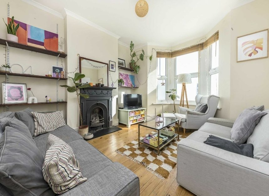 Properties let in Albacore Crescent - SE13 7HP view2