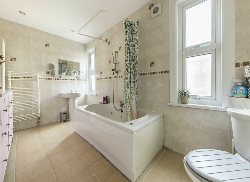 Properties let in Albacore Crescent - SE13 7HP view9