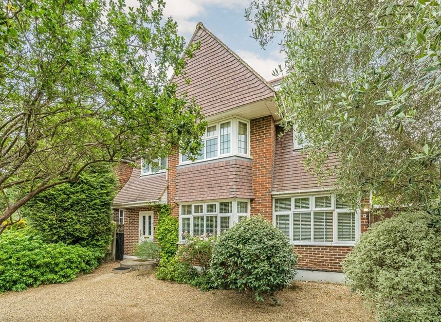 Properties to let in Albion Road - KT2 7BZ view1