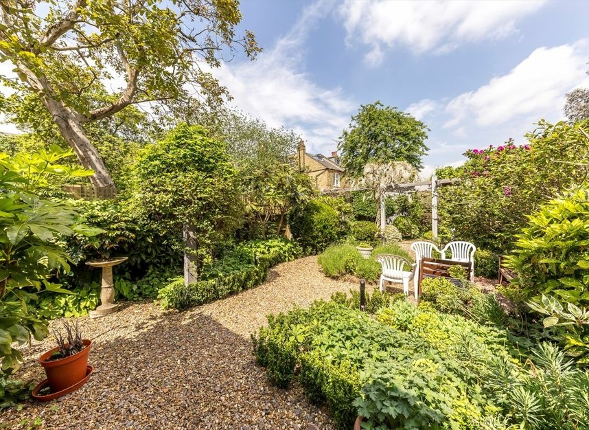 Properties let in Alexandra Park Road - N10 2DG view18
