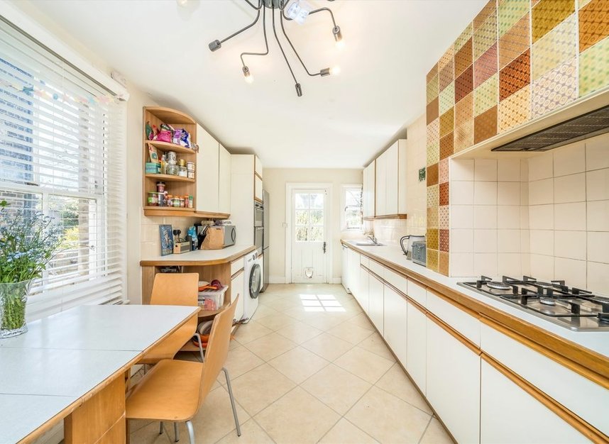 Properties let in Algiers Road - SE13 7JD view2