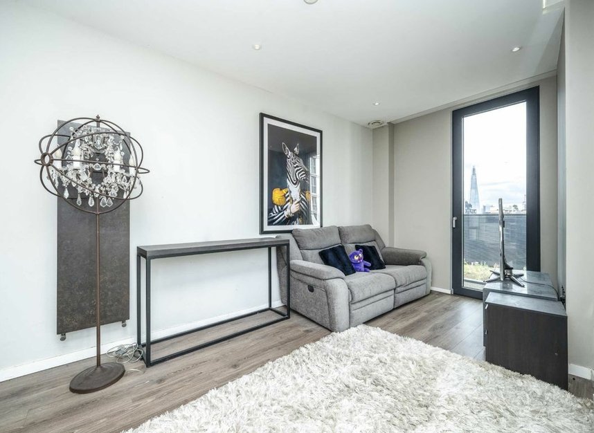 Properties let in Alie Street - E1 8PZ view9