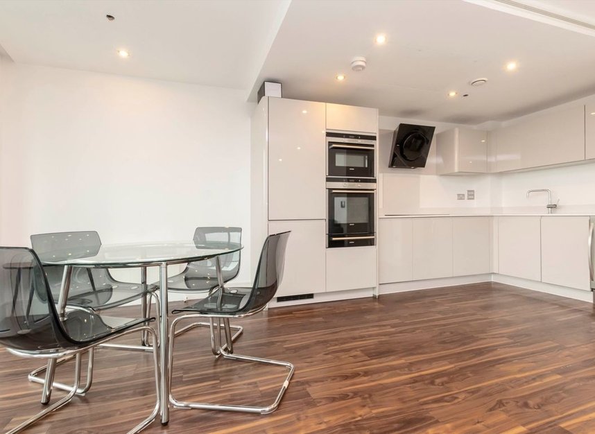Properties to let in Alie Street - E1 8NF view3