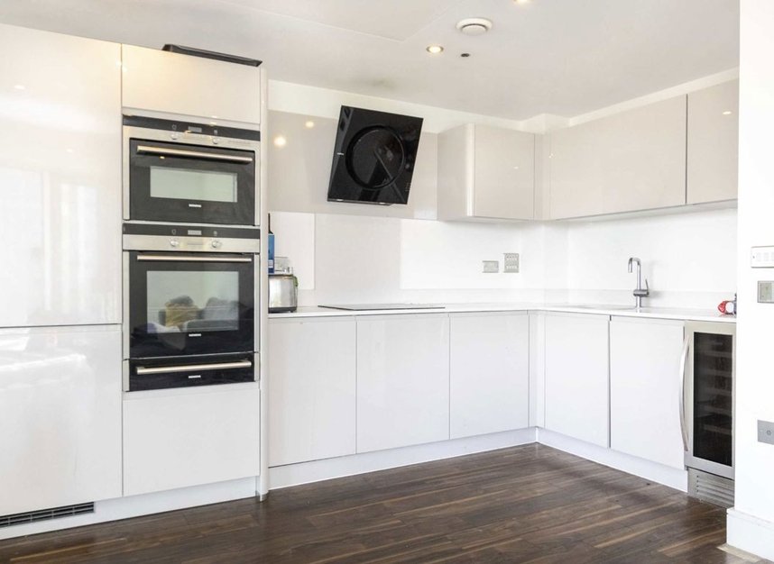 Properties to let in Alie Street - E1 8NF view7