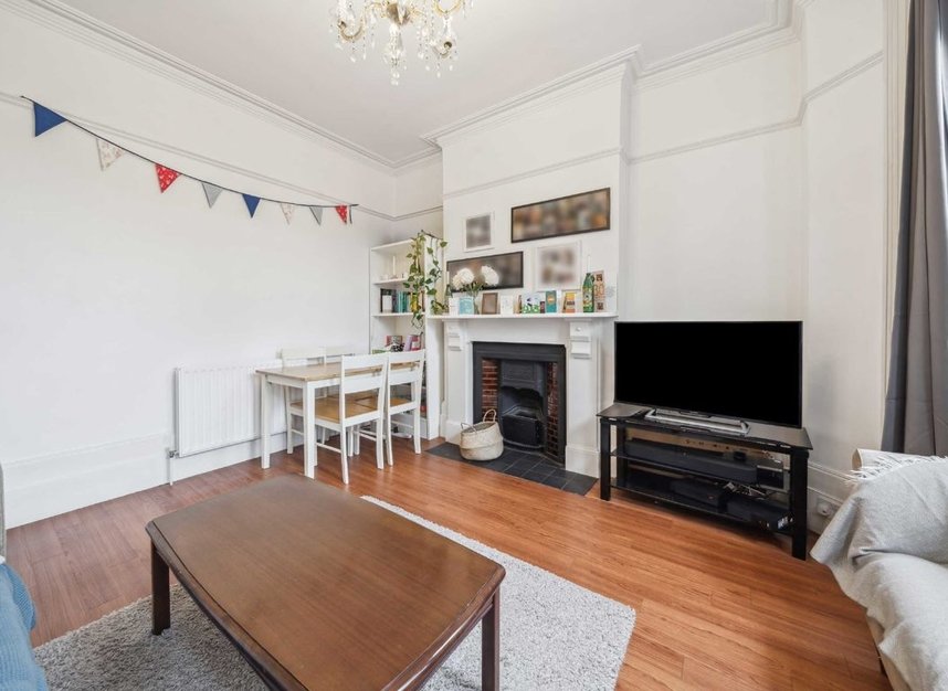 Flat to rent in Amyand Park Road, St Margarets, TW1 (Ref 223991) Dexters