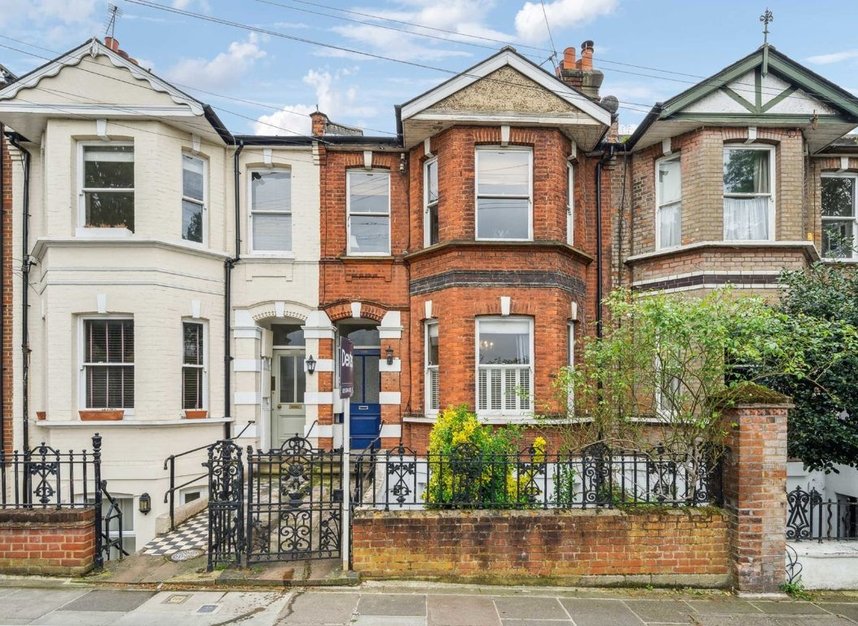 Flat to rent in Amyand Park Road, St Margarets, TW1 (Ref 223991) Dexters