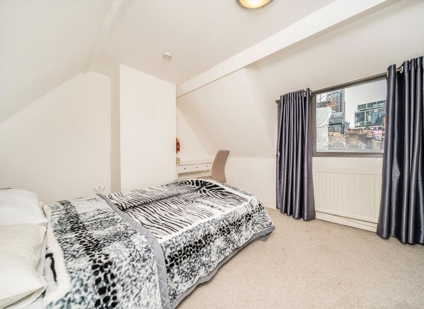 Properties to let in Artillery Passage - E1 7LJ view8