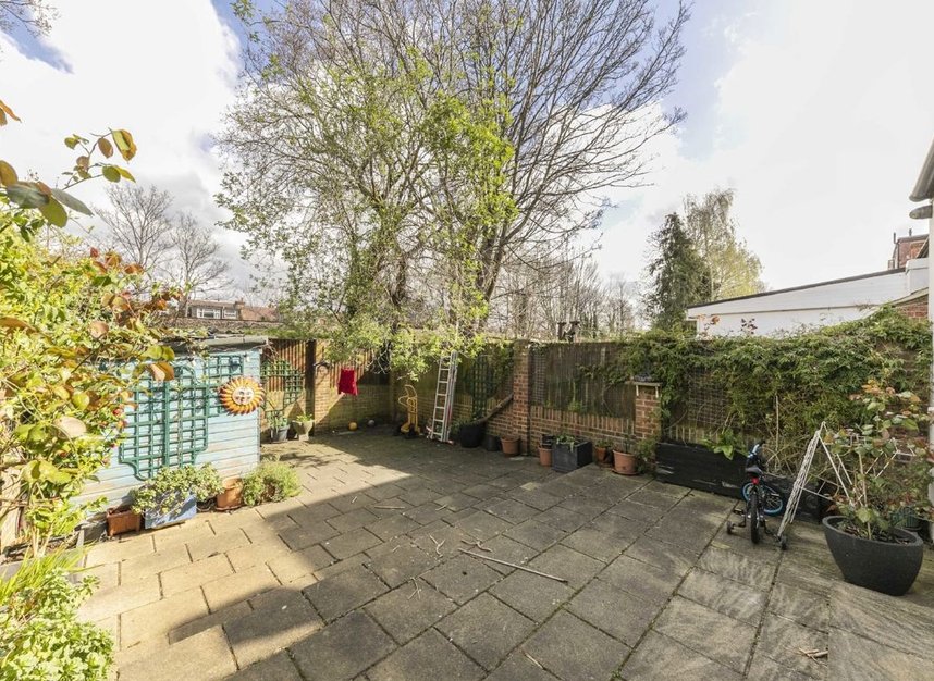 Properties let in Ashbourne Road - CR4 2BB view10