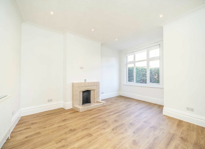 Properties let in Ashvale Road - SW17 8PW view3