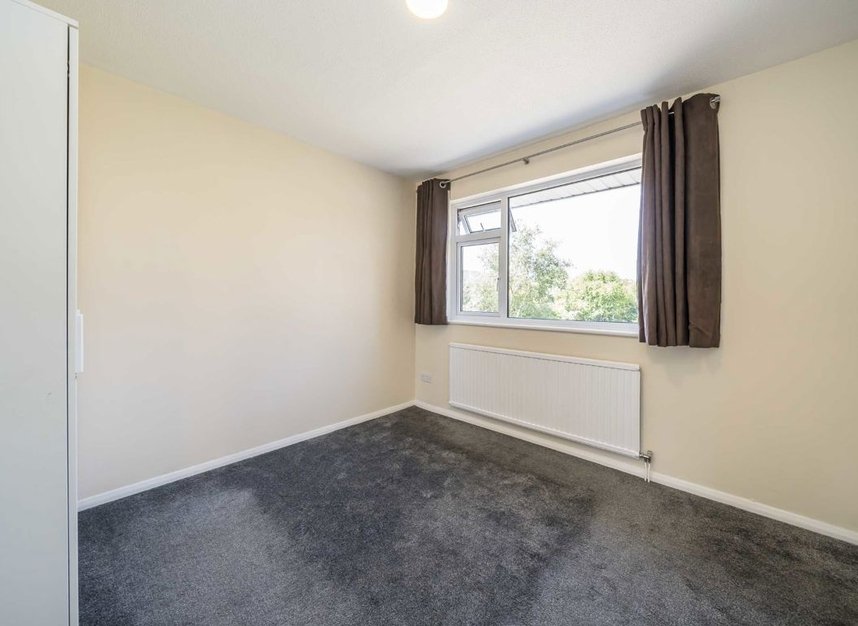 Properties to let in Aspen Close - W5 4YQ view6