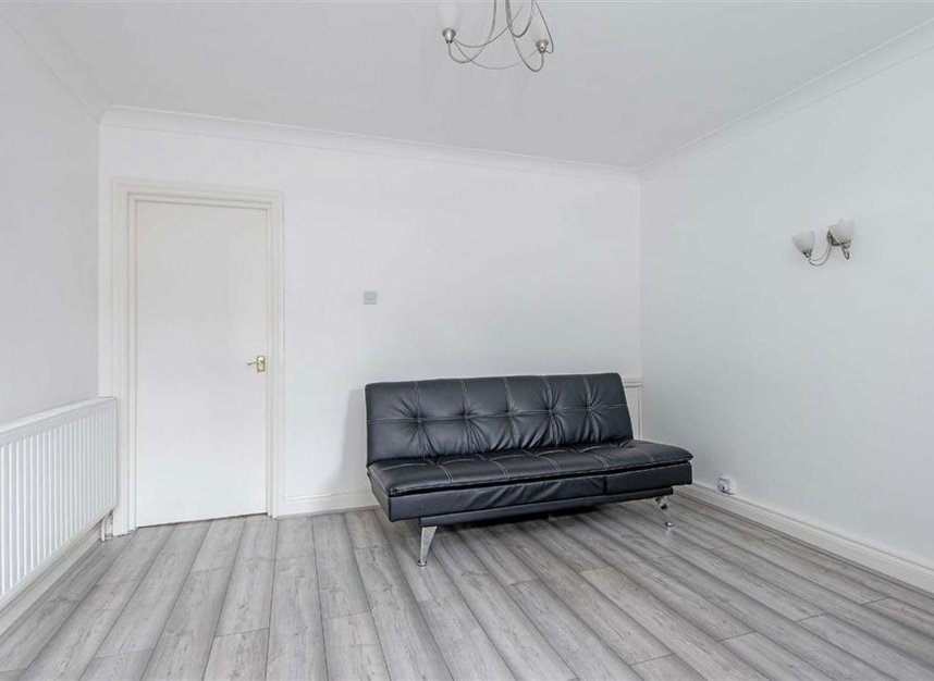 Properties let in Aston Street - E14 7NG view3