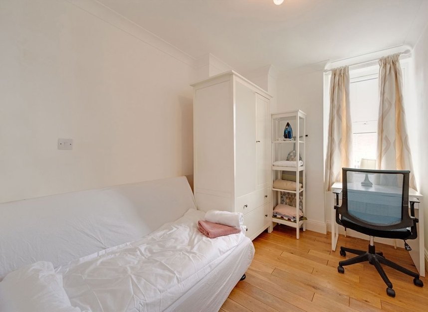 Properties to let in Aylmer Road - N2 0PJ view6