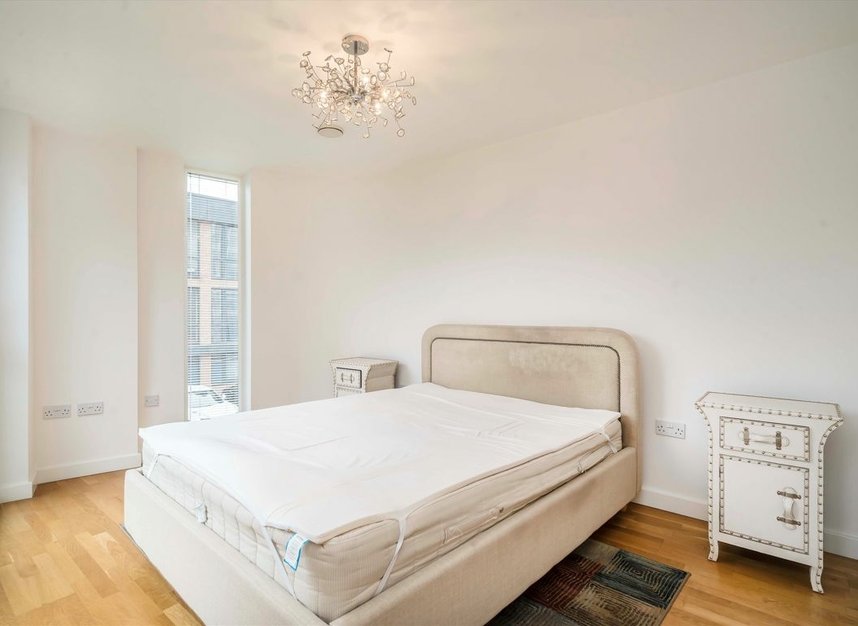 Properties to let in Baltic Avenue - TW8 0LL view7