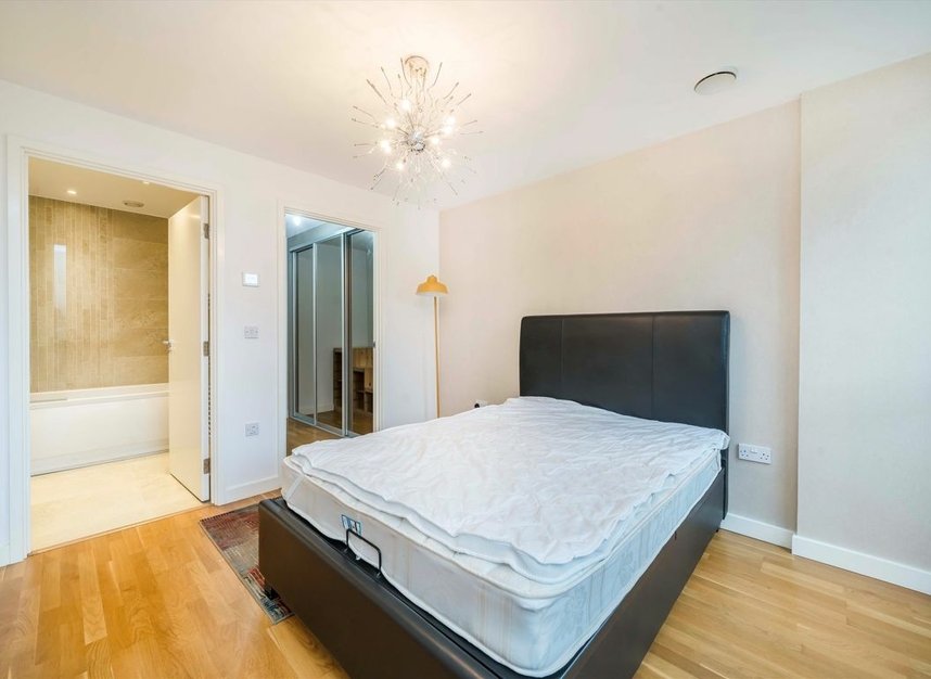 Properties to let in Baltic Avenue - TW8 0LL view10