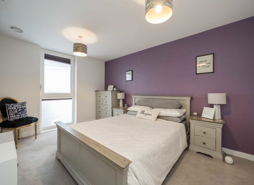 Properties to let in Baltic Avenue - TW8 0FU view4