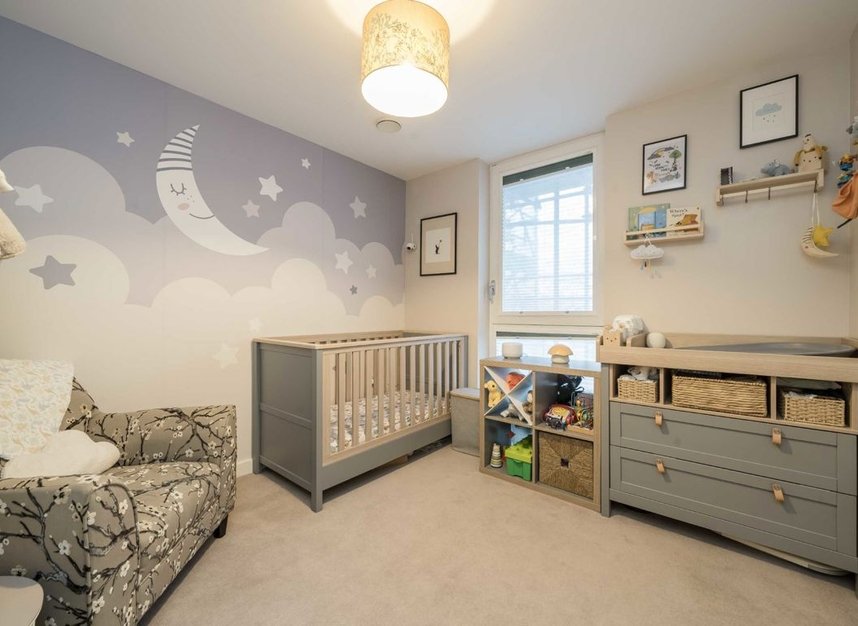 Properties to let in Baltic Avenue - TW8 0FU view5