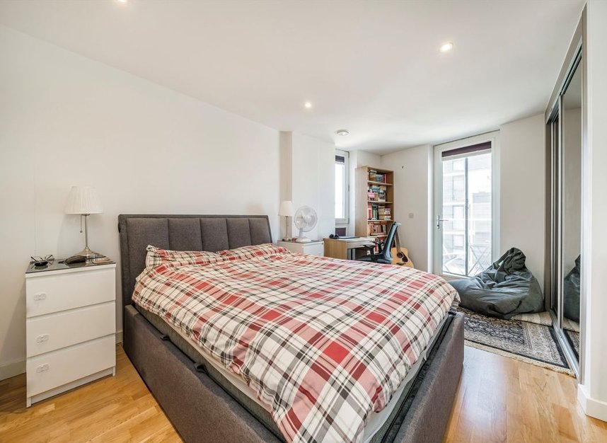 Properties to let in Baltic Avenue - TW8 0FU view6