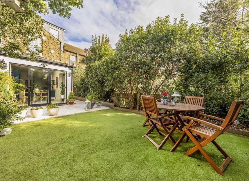 Properties let in Baronsmere Road - N2 9QB view2