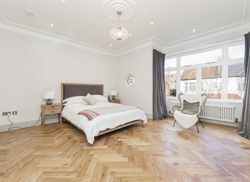 Properties let in Baronsmere Road - N2 9QB view9