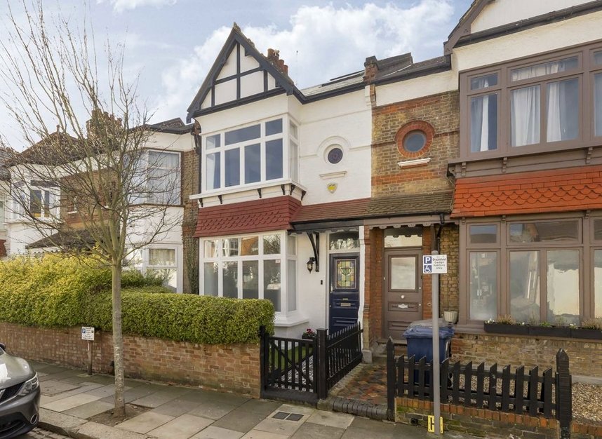Properties let in Baronsmere Road - N2 9QB view1