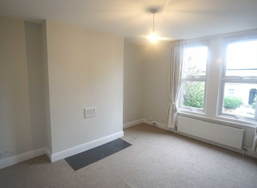 Flat to rent in Barry Road, London, SE22 (Ref 194986) Dexters